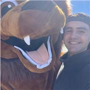 Je suis étudiant en master meef et j’ai décidé de vouloir déjà me préparer en plus des cours pour être prêt pour le concours CAPES